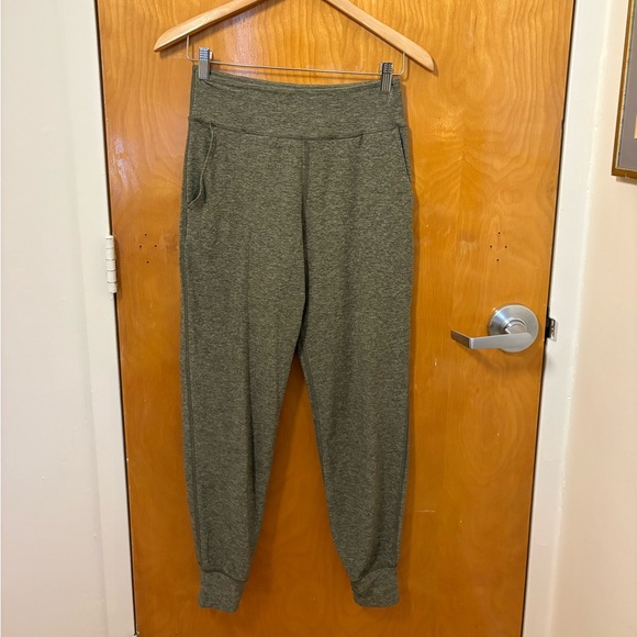 Outdoor Voices Pants - Outdoor Voices light green joggers